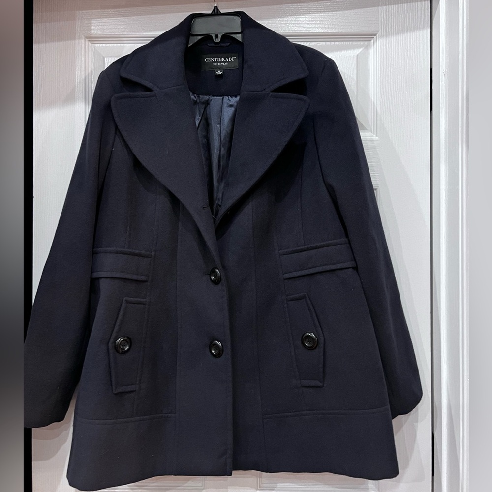 Cenirade Button Down lining coat size XL very nice and warm deep side pockets